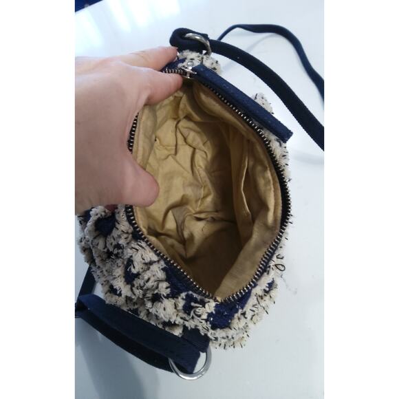 Free People Zamora Fringed Crossbody Bag in navy/cream strap boho cottagecore - Picture 7 of 8